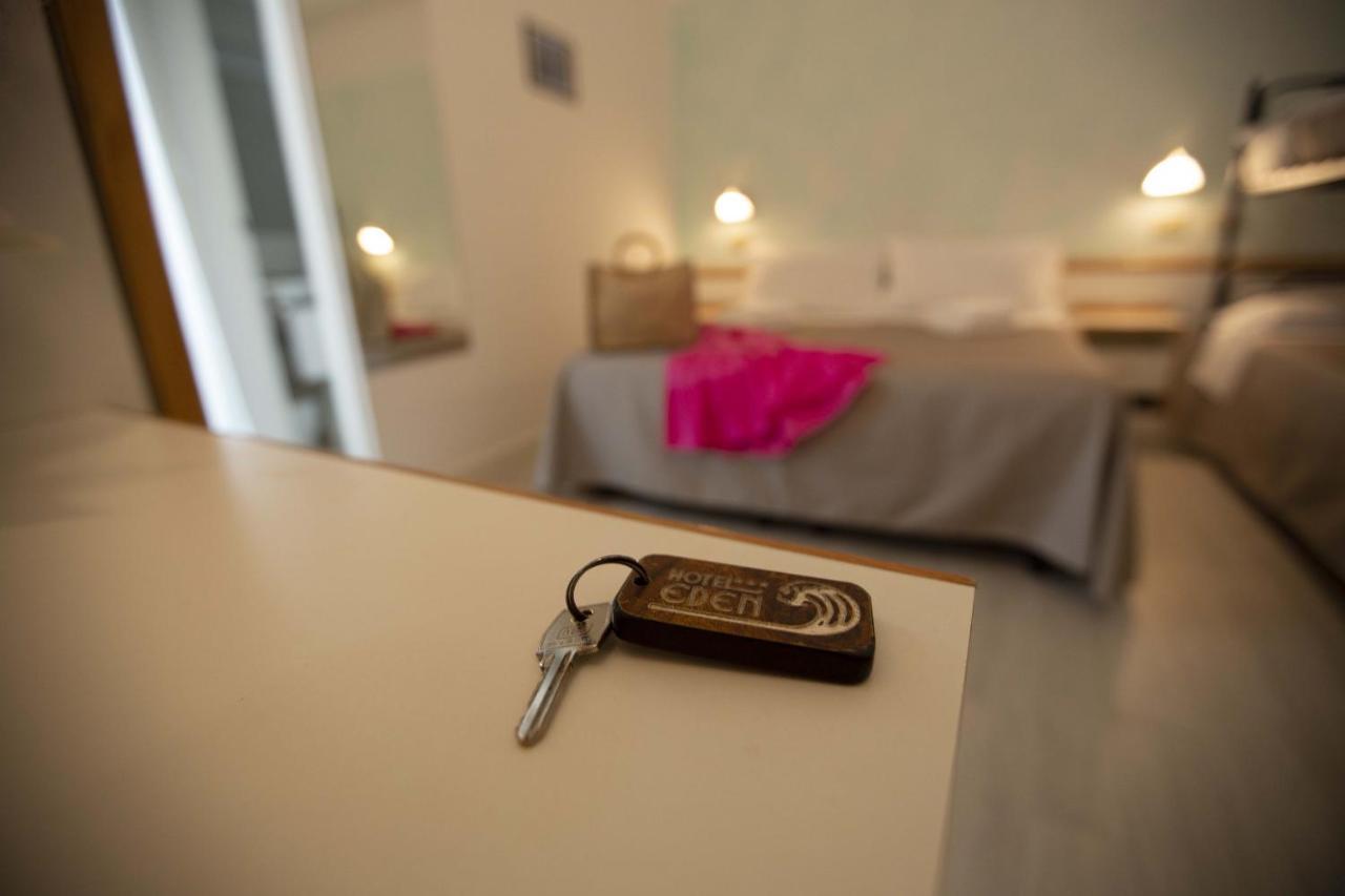 Hotel Eden B&B Cattolica Exterior foto