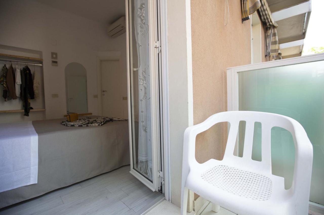 Hotel Eden B&B Cattolica Exterior foto