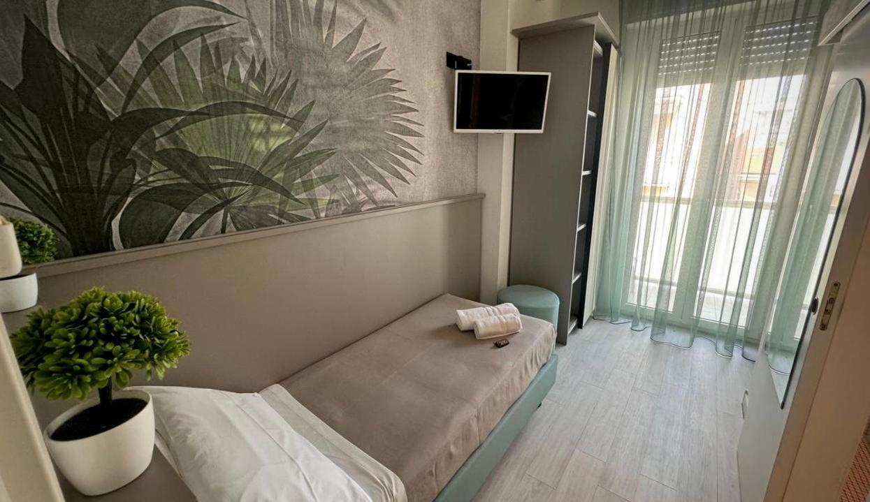 Hotel Eden B&B Cattolica Exterior foto